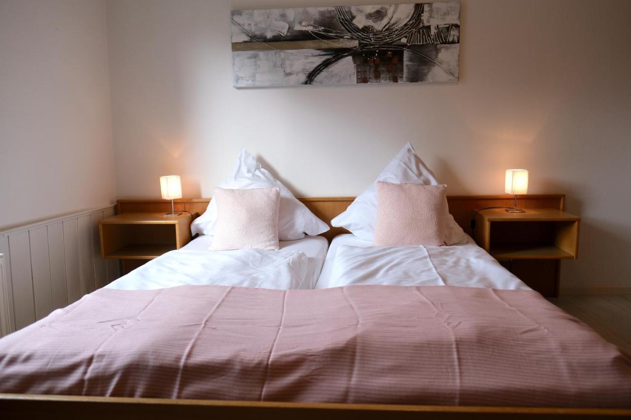 Hotel Zur Linde Salzgitter Bagian luar foto