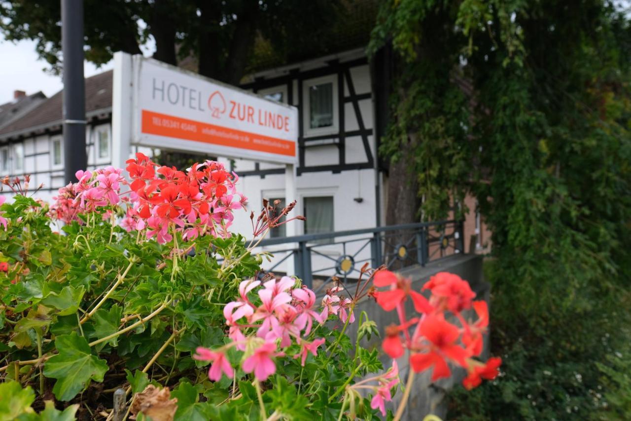 Hotel Zur Linde Salzgitter Bagian luar foto