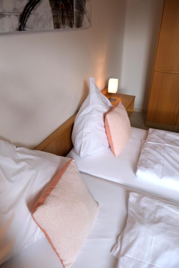 Hotel Zur Linde Salzgitter Bagian luar foto